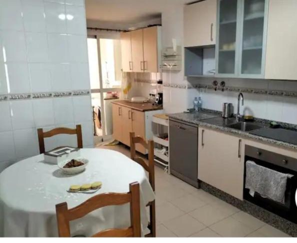 Torremolinos Alquilo Habitacion Con Bano Compartido Y Cocina Compartida Экстерьер фото